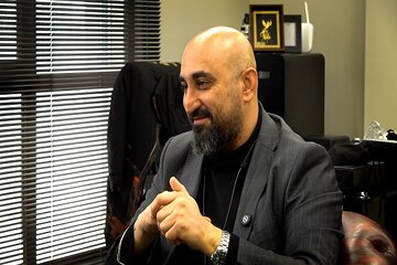 داستان خلبانی که سینما خوانده و روغن هواپیما تولید می‌کند/ دانشگاه چطور مشکل دانش‌بنیان‌ها را حل کند؟