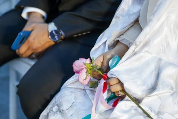 آغاز زندگی مشترک زوجهای دهدشتی در اجتماعات شبانه آغاز زندگی مشترک زوجهای دهدشتی در اجتماعات شبانه