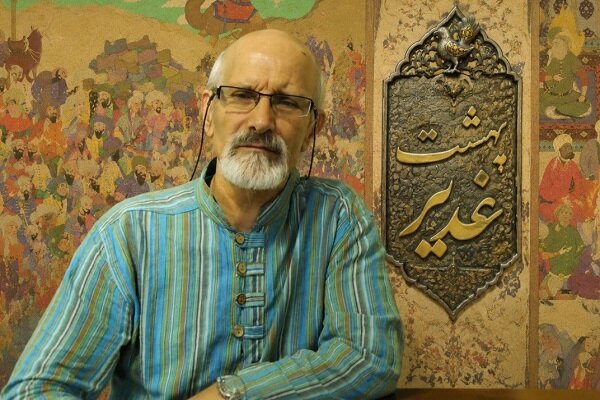 نقالی میتواند یکی از هنرهای تأثیرگذار در تربیت انسان باشد/ هنر «نقالی» نیازمند رویکردها و شیوههای نوین در عرضه است نقالی میتواند یکی از هنرهای تأثیرگذار در تربیت انسان باشد/ هنر «نقالی» نیازمند رویکردها و شیوههای نوین در عرضه است