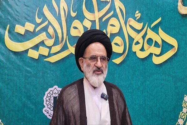 طرح نقد تفرقه‌افکن در شرایط فعلی شرعاً حرام است