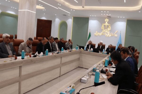 برخورد قاطع بدون اغماض با اخلالگران نظام اقتصادی برخورد قاطع بدون اغماض با اخلالگران نظام اقتصادی