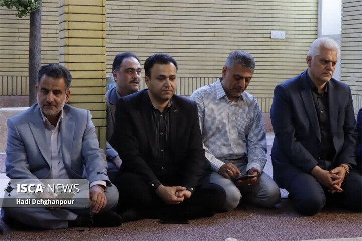 حضور خانواده دانشگاه آزاد اسلامی مشهد در خانه شهید جمهور