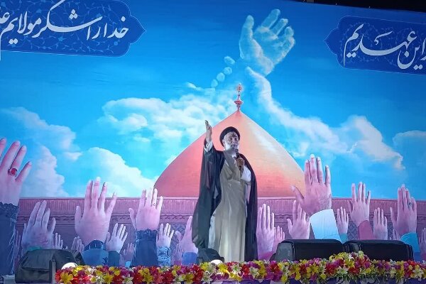 دشمنان بدانند اجازه تعرض به تنگه هرمز را نخواهیم داد