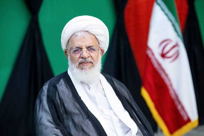 حضور ۱۰۰ شبه مردم، توطئههای دشمن برای ناامنی را خنثی کرد حضور ۱۰۰ شبه مردم، توطئههای دشمن برای ناامنی را خنثی کرد