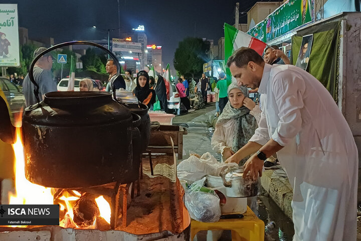 بندرعباس در شب جمعه به سوی امام زمان (عج) استغاثه می‌کند