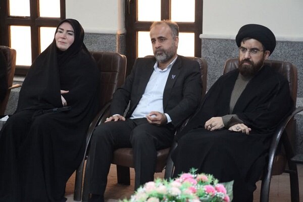 دانشگاه آزاد اسلامی بوشهر با توسعه آموزش، فناوری و فعالیت‌های دانش‌بنیان در مسیر حل مسائل استان حرکت می‌کند