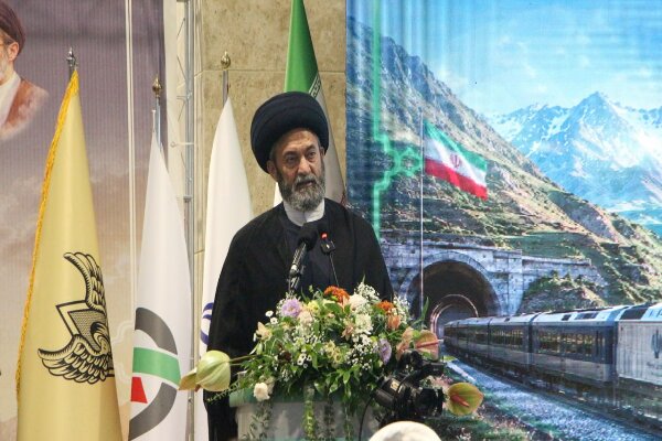 جمهوری اسلامی عقب‌ماندگی ۵۰۰ ساله کشور را جبران کرد