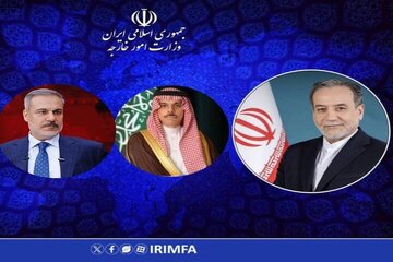 گفت‌وگوی تلفنی عراقچی با وزرای خارجه ترکیه و عربستان