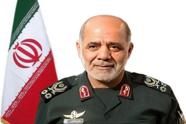 سرلشکر عبداللهی: کمیت و کیفیت تولیدات دفاعی کشور بیشتر از گذشته شده است سرلشکر عبداللهی: کمیت و کیفیت تولیدات دفاعی کشور بیشتر از گذشته شده است