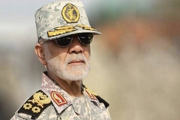 سرلشکر عبداللهی: سپر دفاعی آمریکا بشوید، خواهید سوخت! سرلشکر عبداللهی: سپر دفاعی آمریکا بشوید، خواهید سوخت!