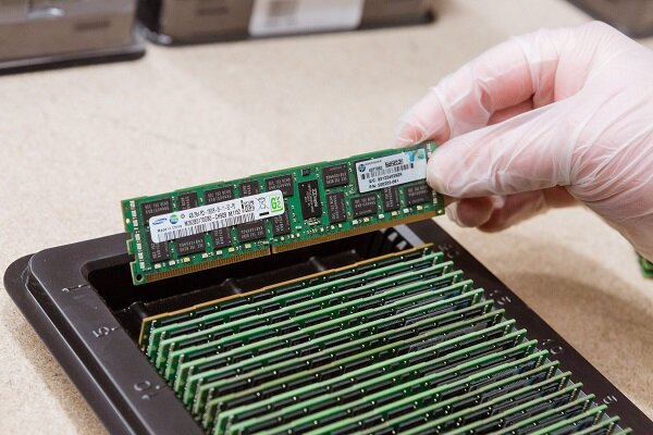 چگونه ظرفیت رم مناسب برای سرور hpe را تعیین کنیم؟
