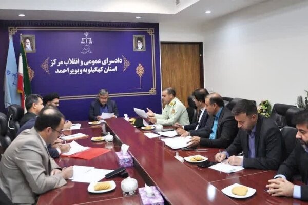 کشف دپوی عظیم سوخت و سیگار قاچاق