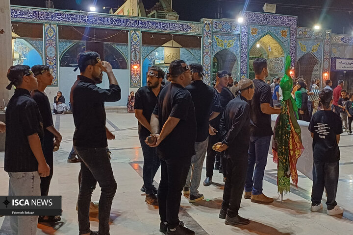 طنین آیین سنتی «چک‌چکو» در آستان مقدس امامزاده سیدمظفر (ع) بندرعباس