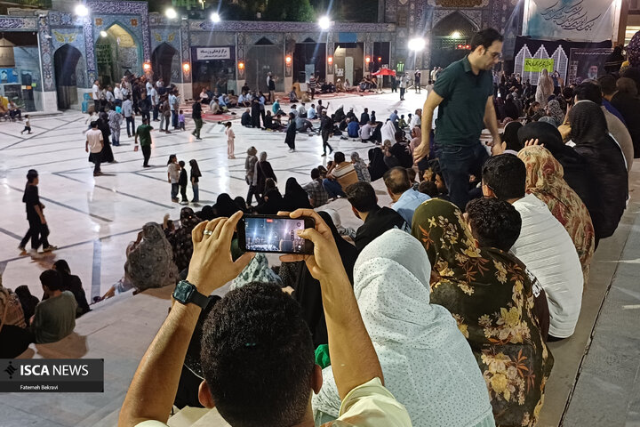 طنین آیین سنتی «چک‌چکو» در آستان مقدس امامزاده سیدمظفر (ع) بندرعباس