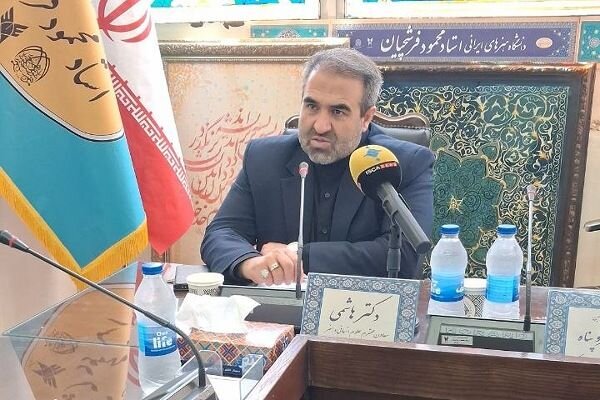دانشگاه آزاد به هنر عمیق، جدی و عملیاتی باور دارد دانشگاه آزاد به هنر عمیق، جدی و عملیاتی باور دارد