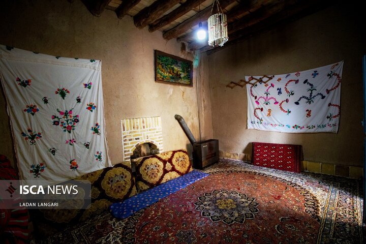اسپاخو - لادن لنگری