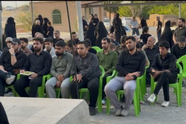 تجدید میثاق دانشجویان بسیجی یاسوج با خون شهید امید مظلوم در اردستان تجدید میثاق دانشجویان بسیجی یاسوج با خون شهید امید مظلوم در اردستان