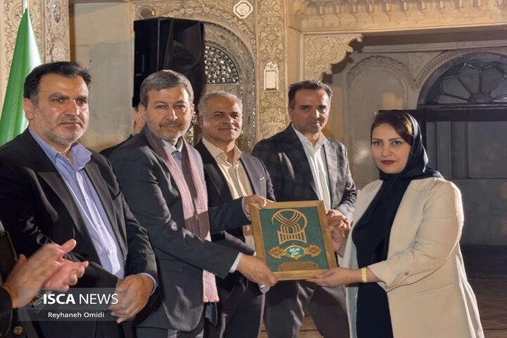 خانه طباطبایی ها