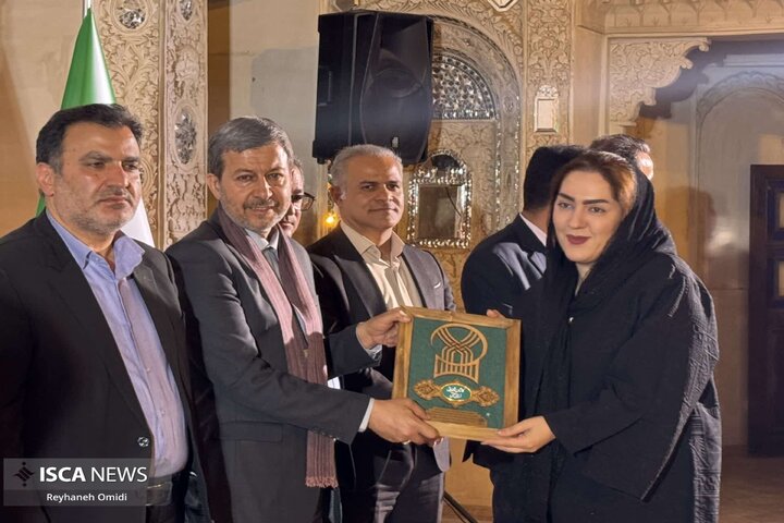 خانه طباطبایی ها