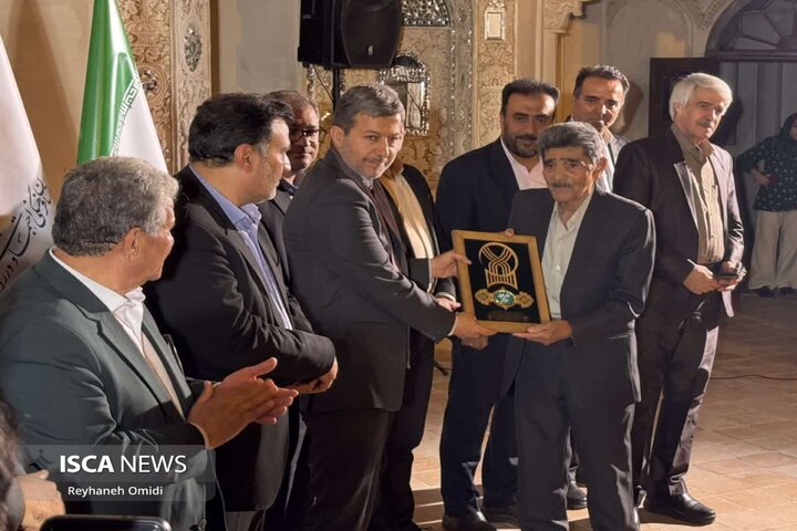 خانه طباطبایی ها