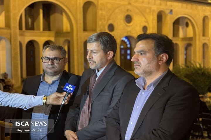 خانه طباطبایی ها
