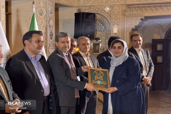 خانه طباطبایی ها