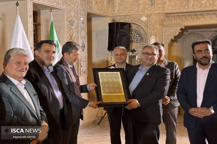 خانه طباطبایی ها