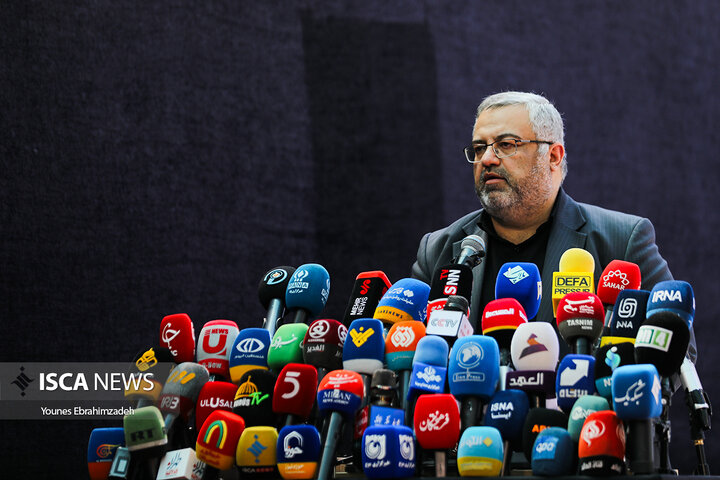 نشست خبری تشییع رهبر