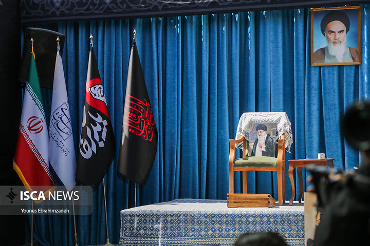 نشست خبری تشییع رهبر