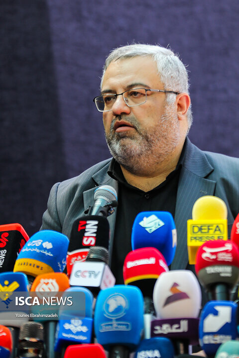 نشست خبری تشییع رهبر