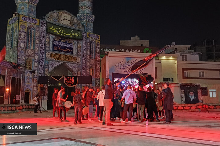 برپایی مراسم سوگواری شب تاسوعا در هیئت «دریادلان حسین» بندرعباس با حضور گسترده مردم