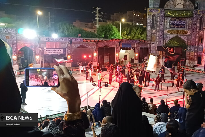 برپایی مراسم سوگواری شب تاسوعا در هیئت «دریادلان حسین» بندرعباس با حضور گسترده مردم