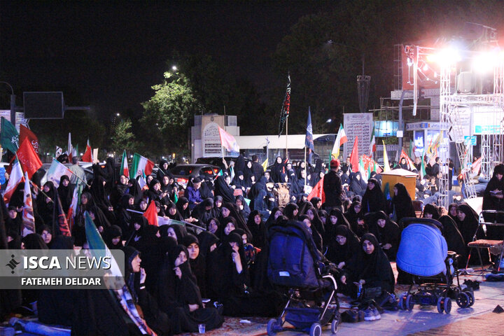 میدان‌داری مشهدی ها رنگ و بوی محرم گرفت