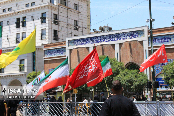 عزاداری عاشورایی مردم مشهد در مسیر حرم مطهر رضوی