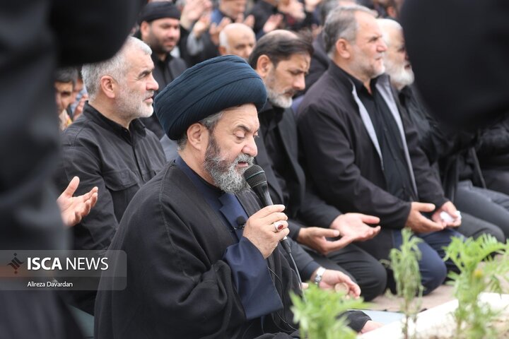نماز ظهر عاشورا در اردبیل