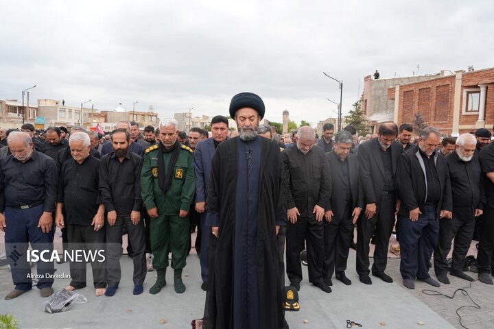 نماز ظهر عاشورا در اردبیل