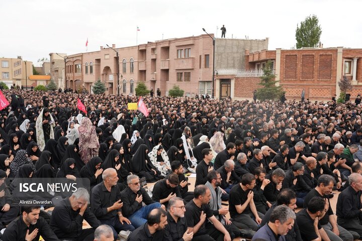 نماز ظهر عاشورا در اردبیل