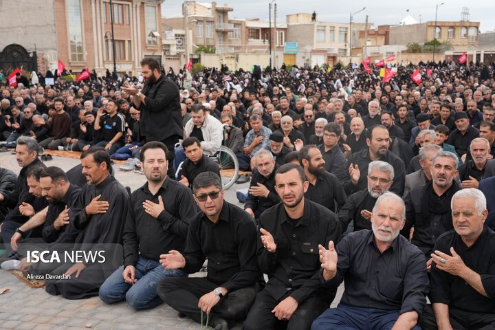 نماز ظهر عاشورا در اردبیل