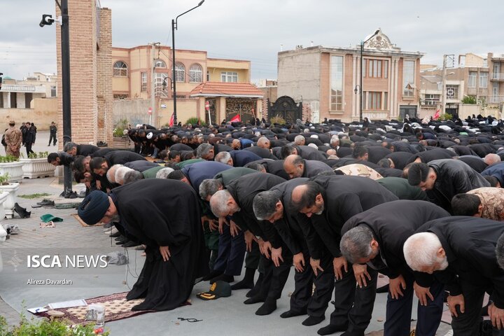 نماز ظهر عاشورا در اردبیل