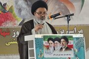 هشدار امام جمعه ماکو درباره تمرکز دشمن بر میدان جنگ شناختی و تفرقه‌افکنی