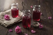 آموزش شیرینی پزی / طرز تهیه شربت گل محمدی خانگی
