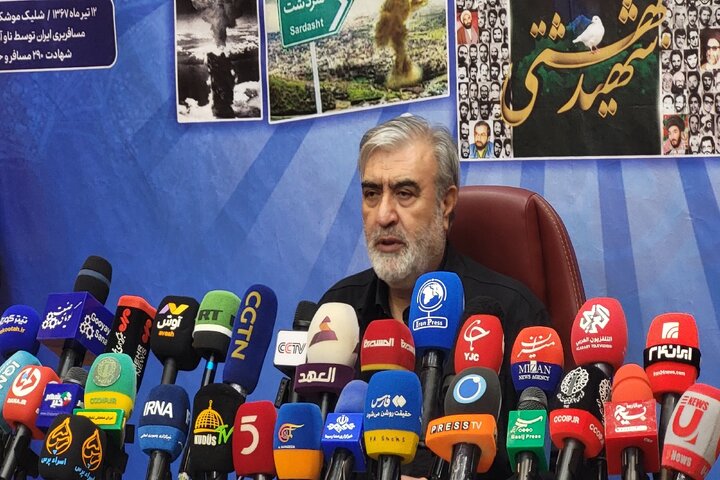 تنگه هرمز تحت مدیریت هوشمند ایران/ ادعای ایجاد کانال ارتباطی نظامی با آمریکا، زاییده ذهن بیمار دشمن است تنگه هرمز تحت مدیریت هوشمند ایران/ ادعای ایجاد کانال ارتباطی نظامی با آمریکا، زاییده ذهن بیمار دشمن است