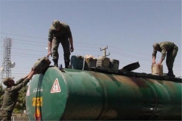 ۳۰ هزار لیتر سوخت قاچاق در اردبیل کشف شد ۳۰ هزار لیتر سوخت قاچاق در اردبیل کشف شد