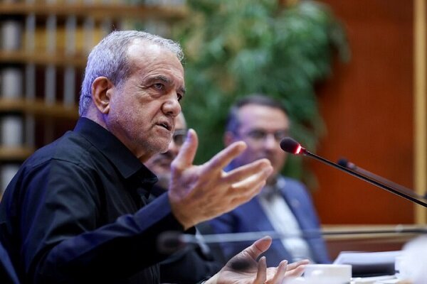 پزشکیان: استعفا نخواهم داد و خواهم ایستاد