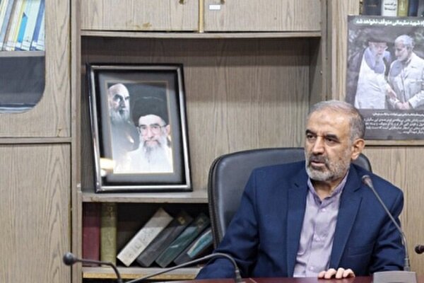 انبارلویی: رمز موفقیت رهبر شهید در منطقه، پیروی از راهبرد نه شرقی، نه غربی بود
