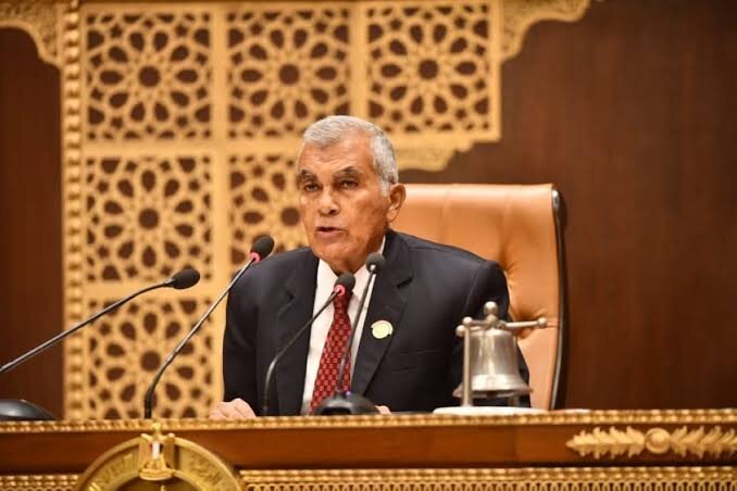 رئیس مجلس شیوخ مصر نماینده این کشور در مراسم تشییع رهبر شهید رئیس مجلس شیوخ مصر نماینده این کشور در مراسم تشییع رهبر شهید