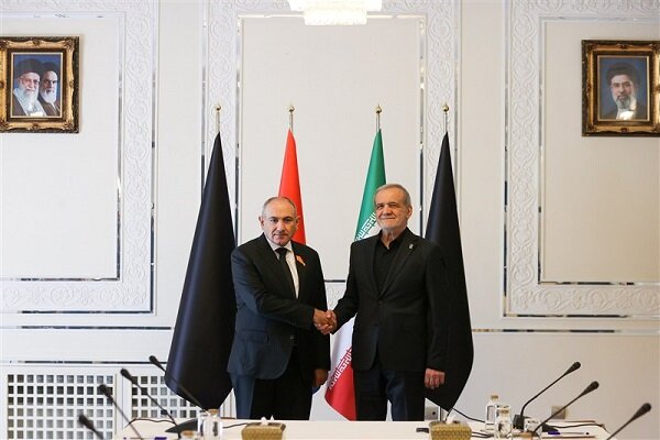 پزشکیان: روابط تهران و ایروان باید مستقل از بازیگران خارجی باشد پزشکیان: روابط تهران و ایروان باید مستقل از بازیگران خارجی باشد