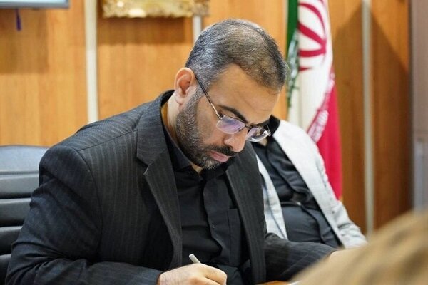 شخصیت فرهنگی رهبر شهید، برگرفته از علم و دین بود