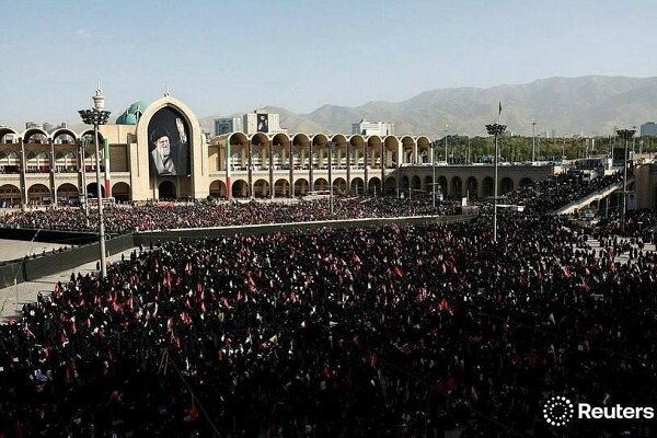 دعوت قوای سهگانه از مردم برای حضور در آیین بزرگداشت رهبر شهید دعوت قوای سهگانه از مردم برای حضور در آیین بزرگداشت رهبر شهید