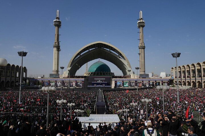 آغاز ویژه‌برنامه «جاماندگان تشییع» در اصفهان؛ مراسم شبانه تا پایان هفته در میدان امام حسین(ع)